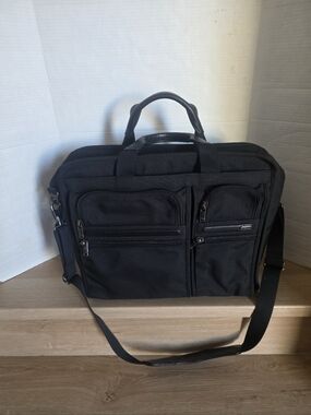 TUMI  Men's Business & Travel Black Breifcase -26150D4.